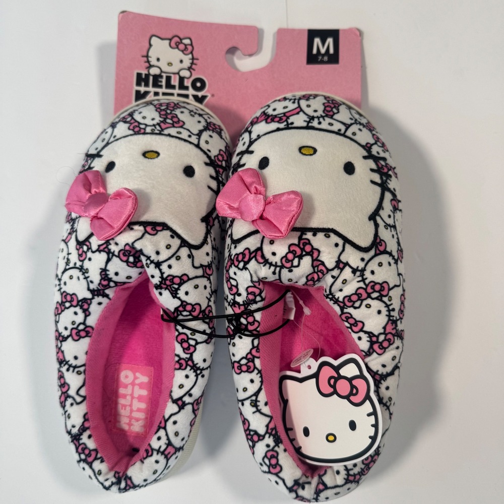 Hello Kitty Sanrio Plush Slippers Women Medium 7-8 White Pink All Over Print NEW